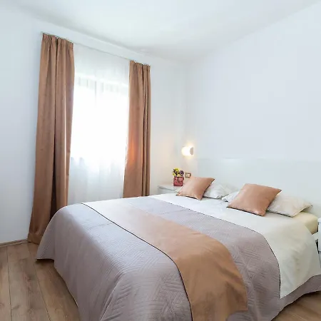 Gioia With Terrace פורץ