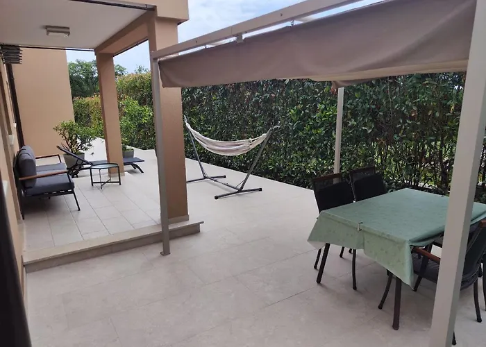 Gioia With Terrace *